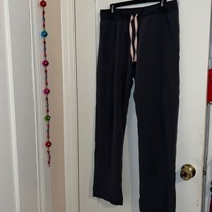 FIGS Scrub pants Livingston Charcoal Gray